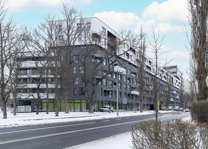 Luxury Apartment Near The City Center Of Cracow By Renters Prestige